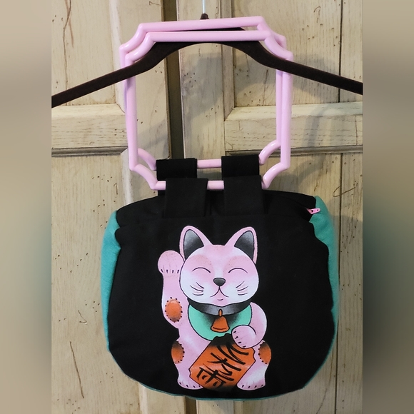Handmade, hand-painted Chinese Fortune Cat handbag. - Picture 10 of 10